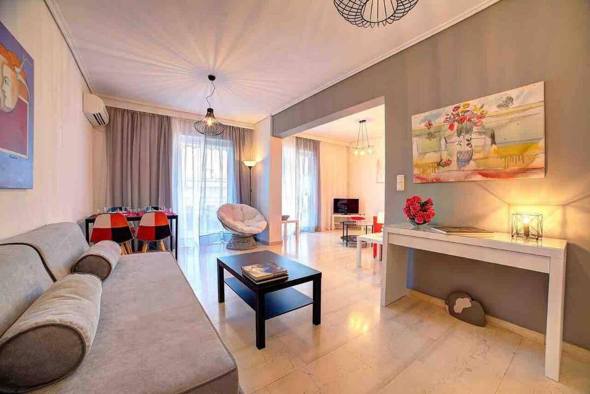 Beautiful Apartment In Glyfada Center