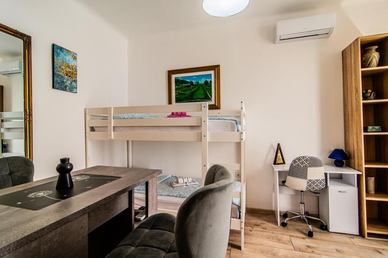 Flexible Selfcheckins 103 Zagreb Centre New