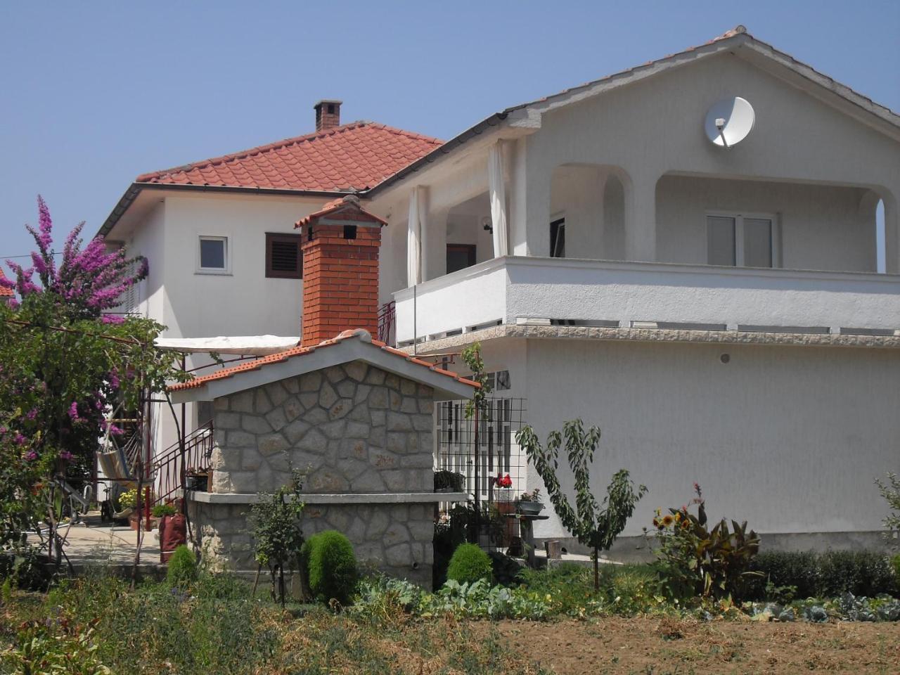 Apartments With A Parking Space Supetarska Draga Donja, Rab 11237