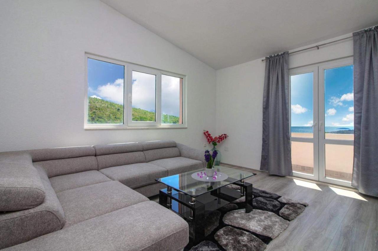 Conte Cikara Apartment