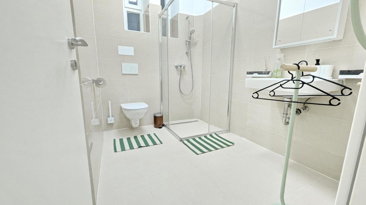 Spacious Apartments In A Lively Area