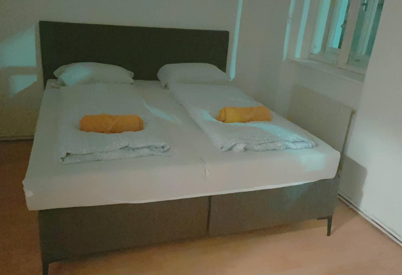Standard Apartment 5p Th