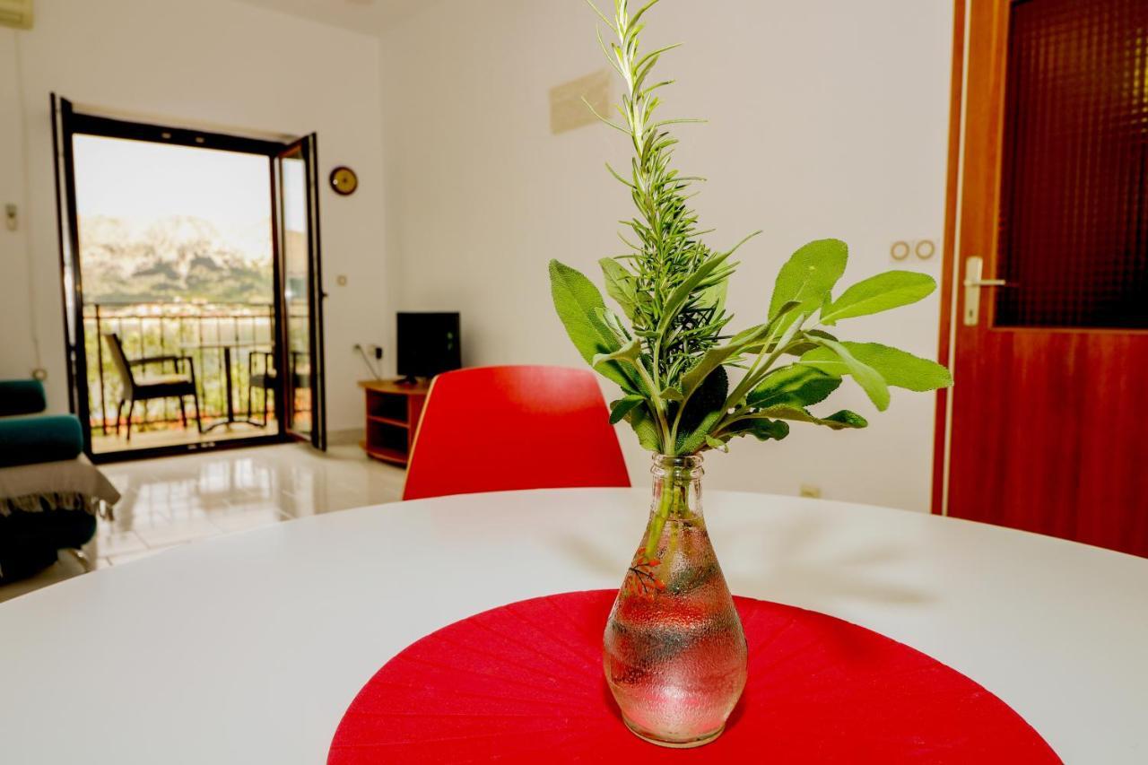 Apartments Nasic With Beautiful Sea View