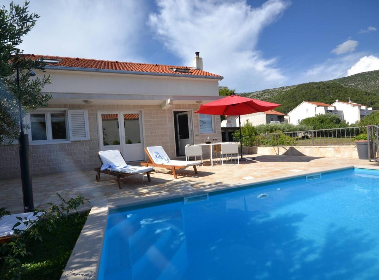 Marvelous Escape Bol Island Villa With Pool