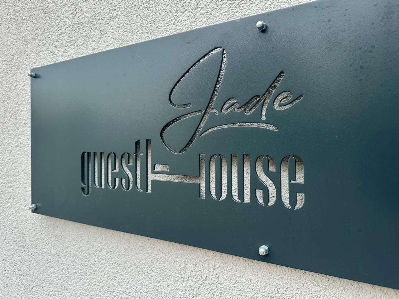 Jade Guesthouse