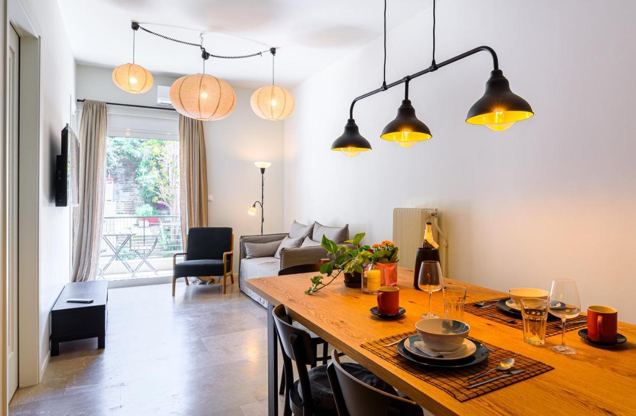 2 Bd Lycabettus Stylish Apartment by Live & Travel