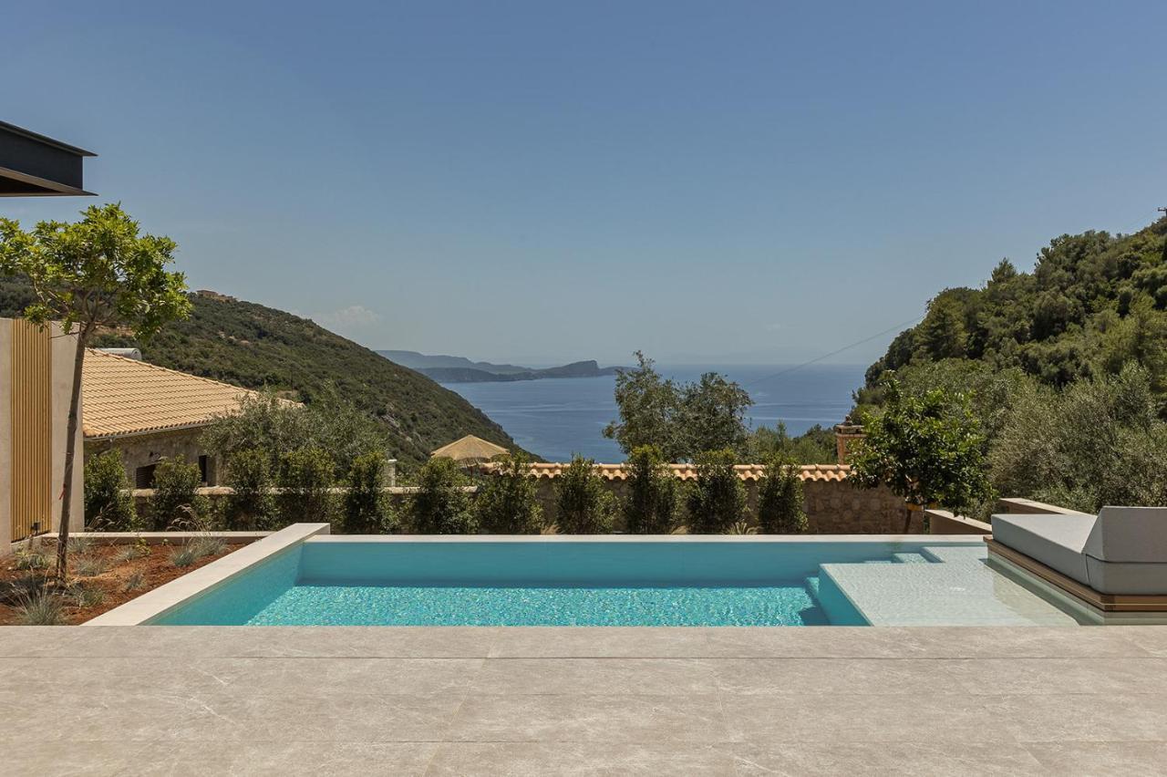 Monalia Suites