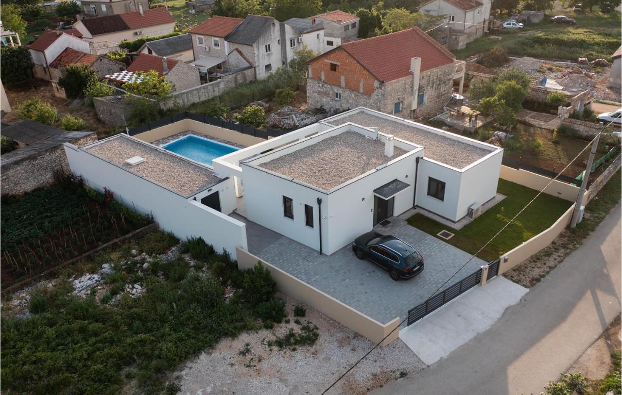 Amazing Home In Nin With Sauna