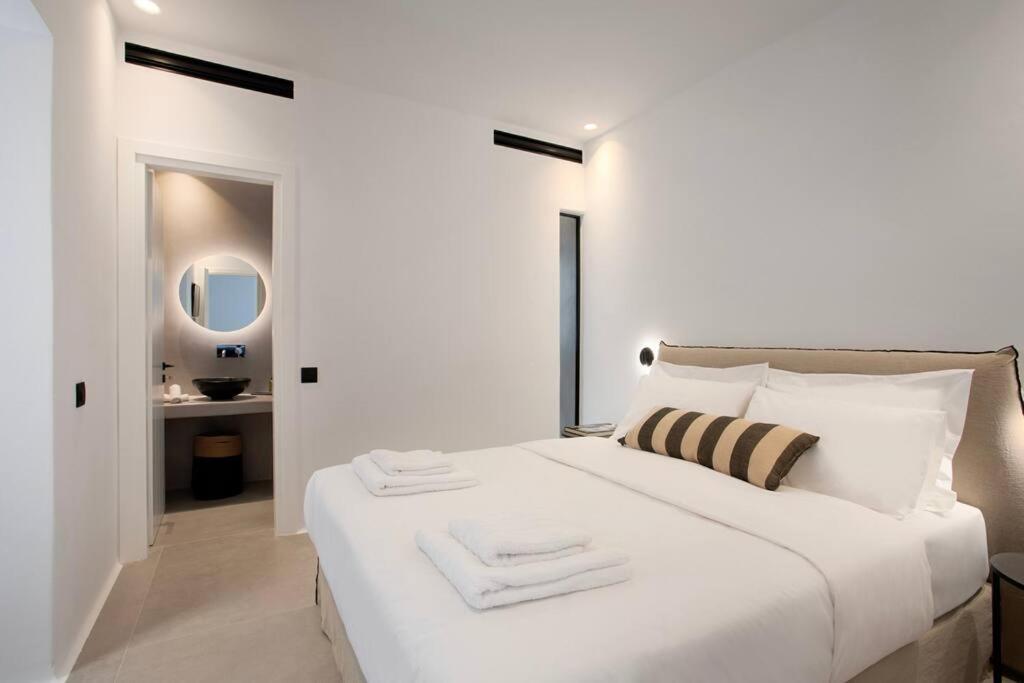 Villa Mirage Super Paradise Beach