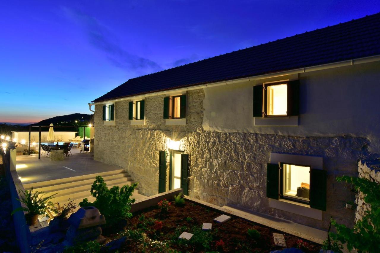 Charming & Authentic Stone Villa Stanic