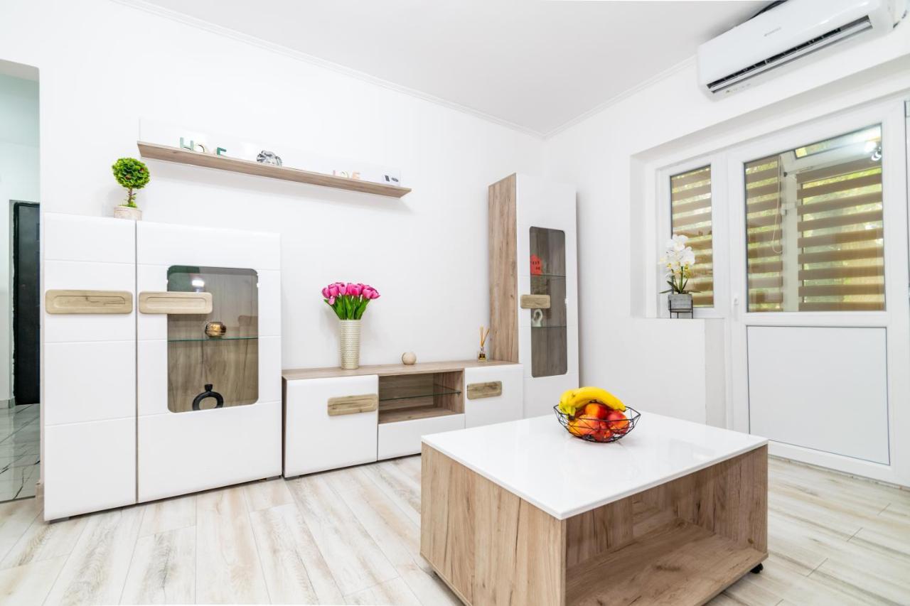 Apartament 1 Mai Sara