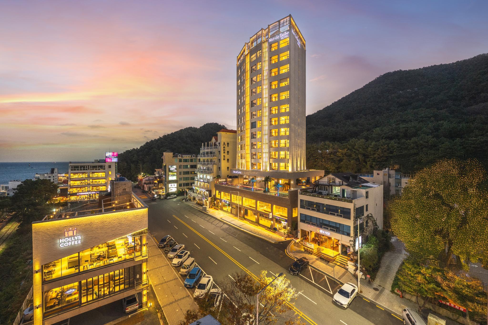 Mer De Laube Hotel