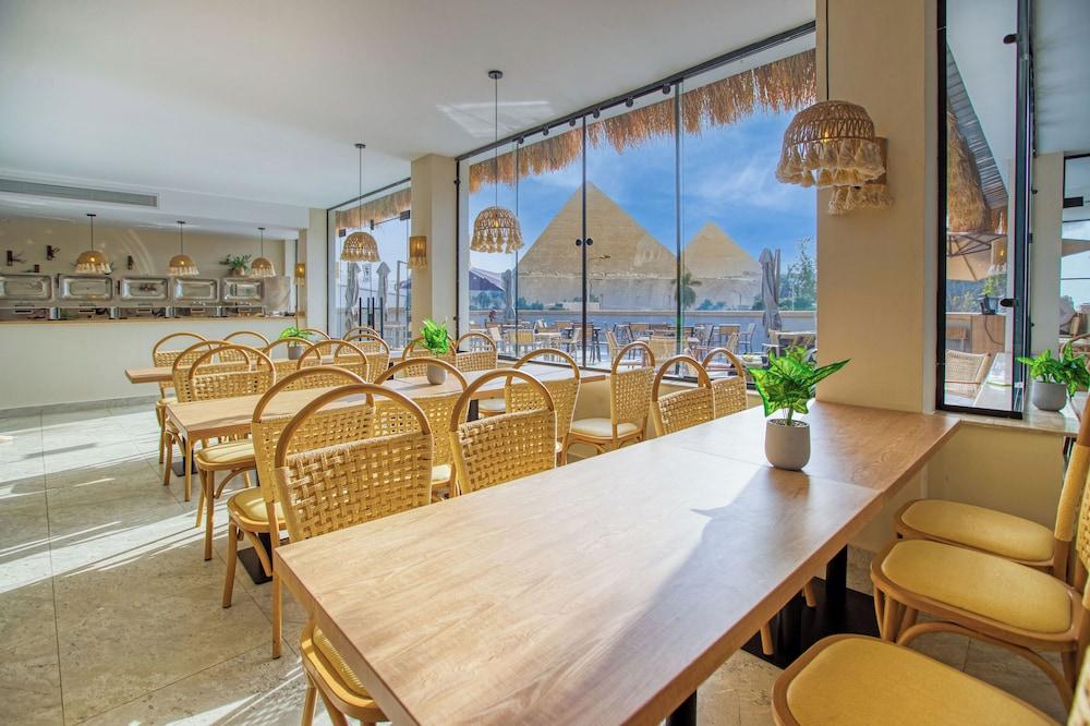 La Boutique Hotel Vue Des Pyramides
