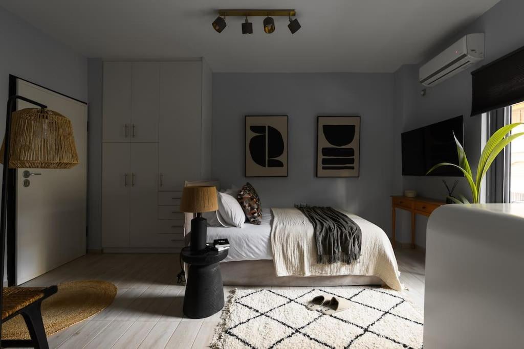 Piraeus Gem Netflix, Nespresso & Style