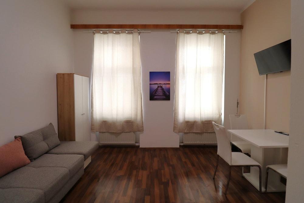 City Palace Apartments 1020 Vie