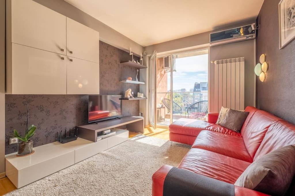 Ilonka's Home 1 Bdr With Workspace & Terrace