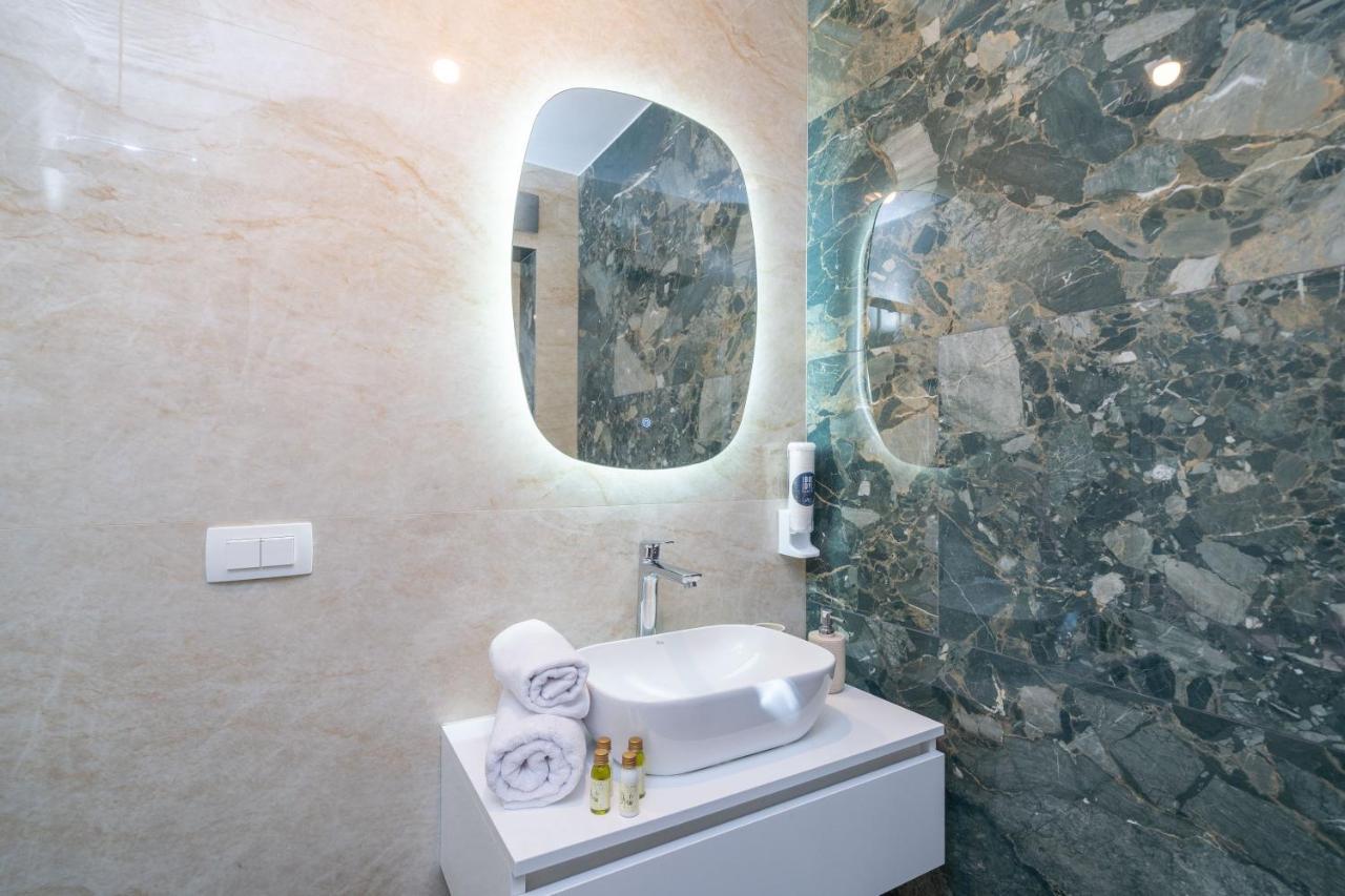 Luxury Villa Salt