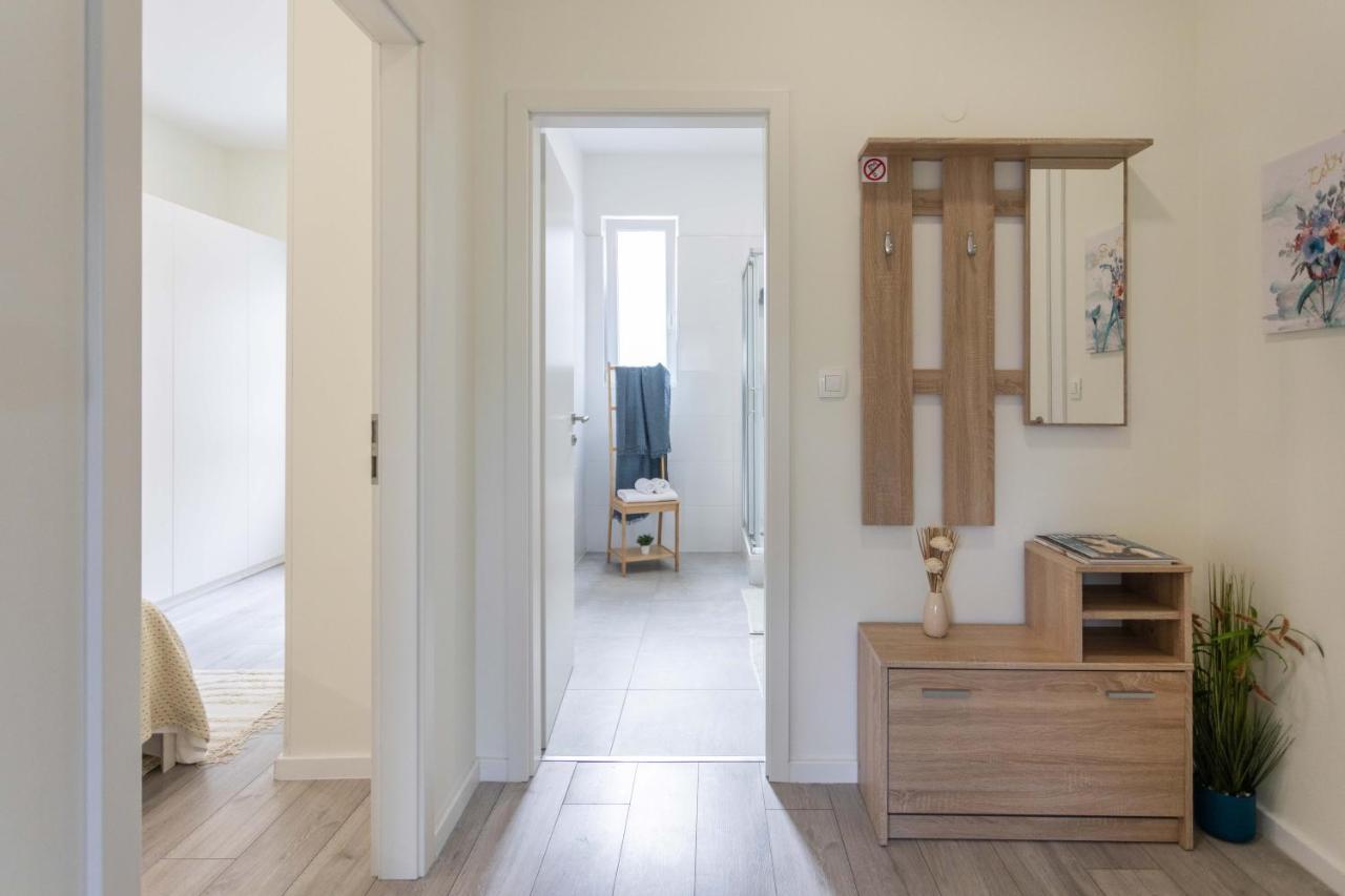 Bright & Modern Apartments In City Center