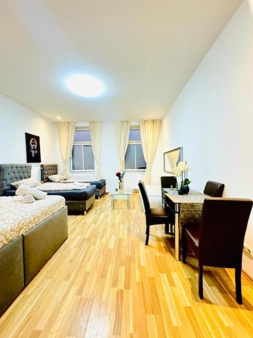 Chic Studio Apt For 5p, 12-min Walk To Augarten