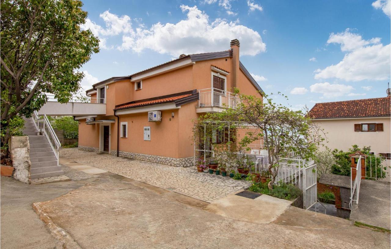 Nice Apartment In Lovran With Wifi