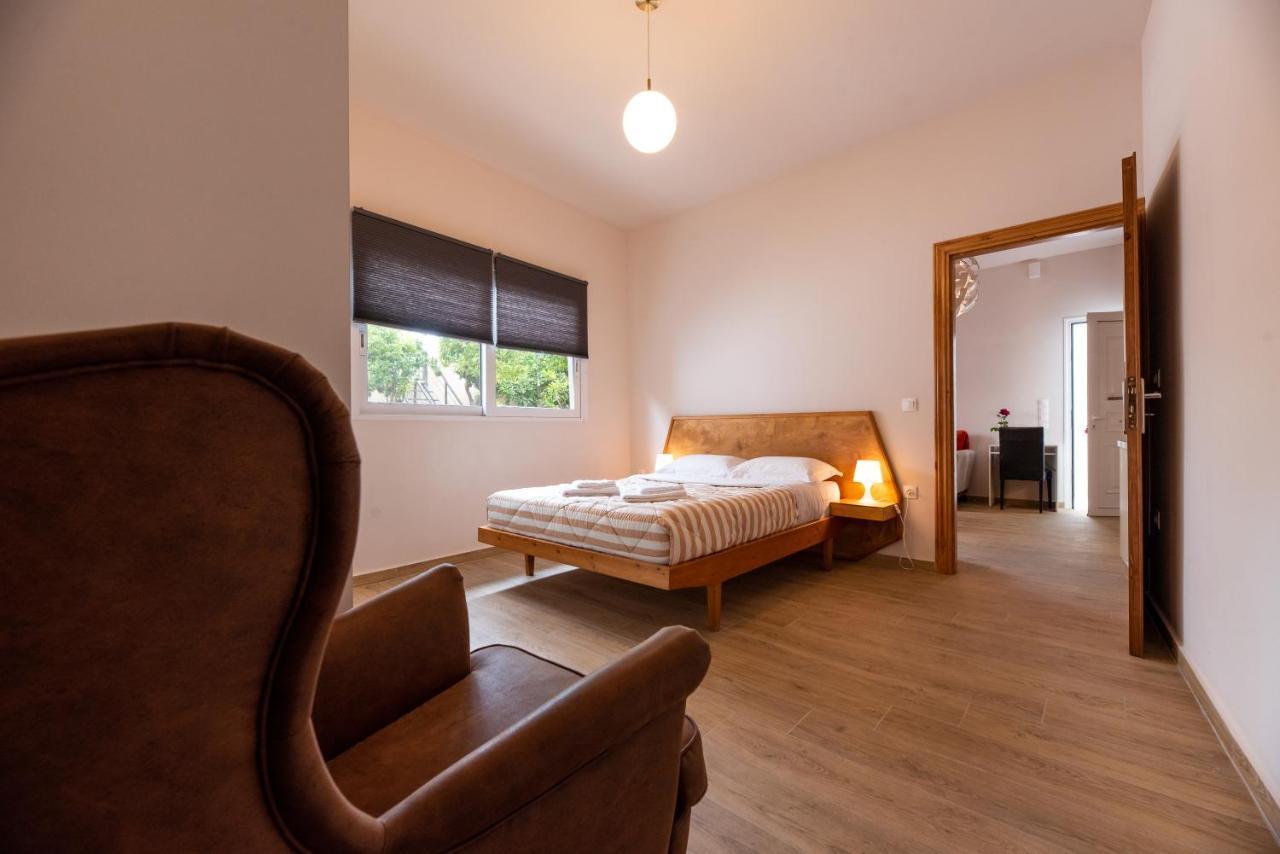 Serenity Brand New Apt Near Athens Int Arpt