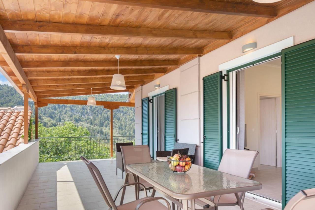 Ameli Apartment , Spacious With Mountain View, Lefkada