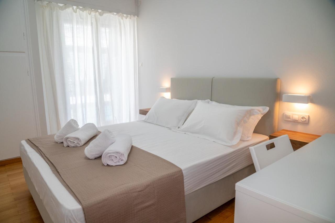 Spacious 2 Br Apartment Next To Acropolis