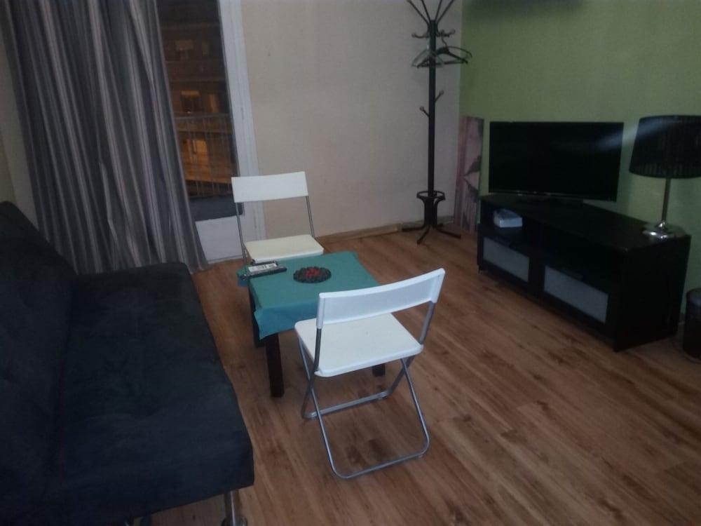 2 Bedroom Center In Thessaloniki!