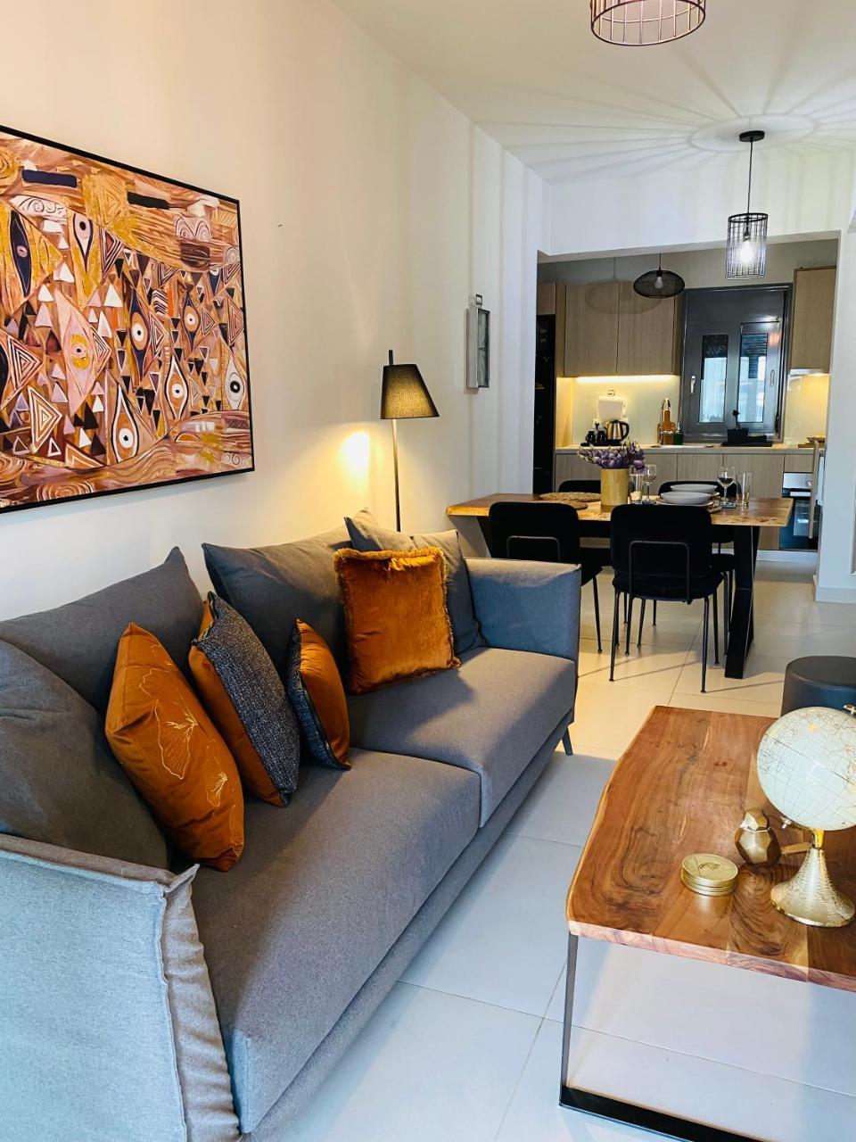 New 2bdr Apartment With Shared Rooftop Pool