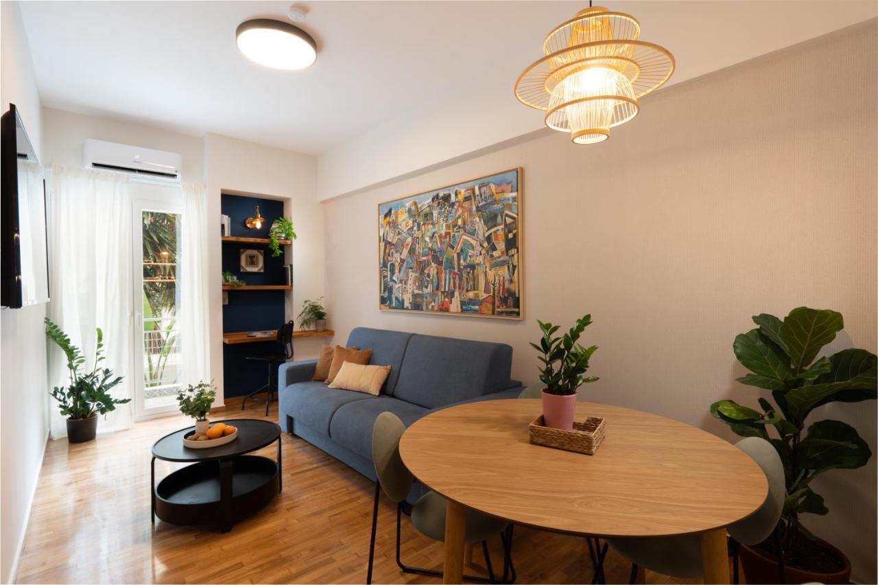 Adela's 1 Br & Living Room