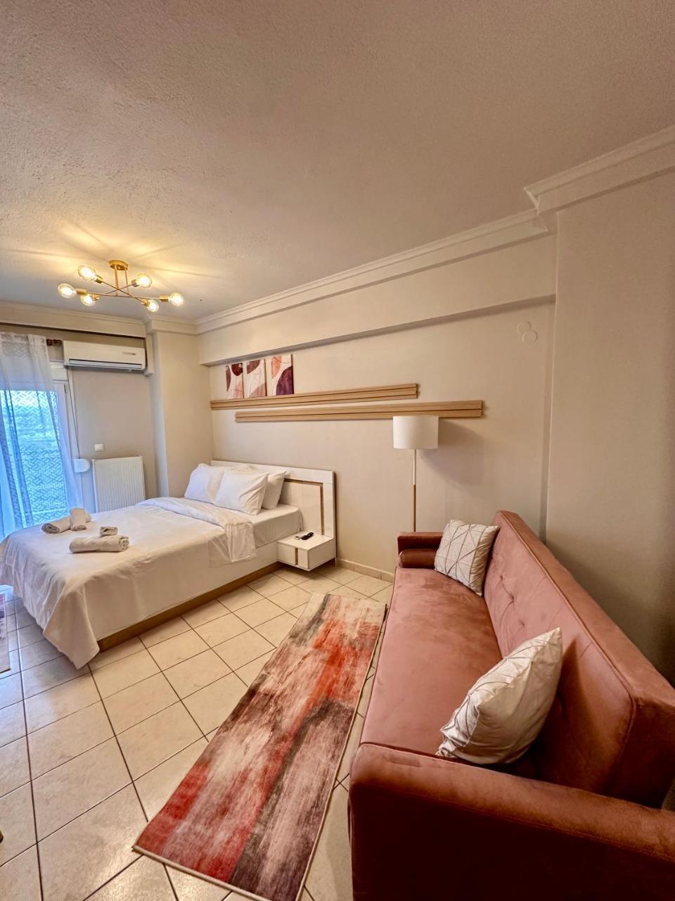 Velvet Suite In Thessaloniki