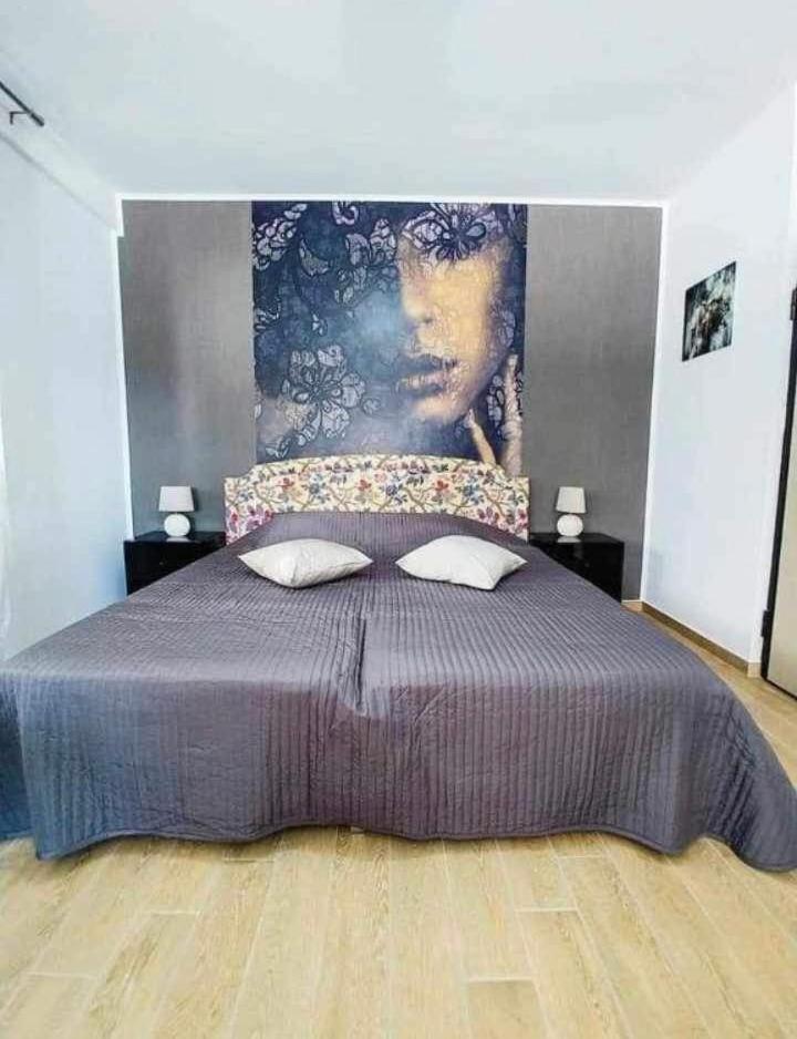 Dobos Studio