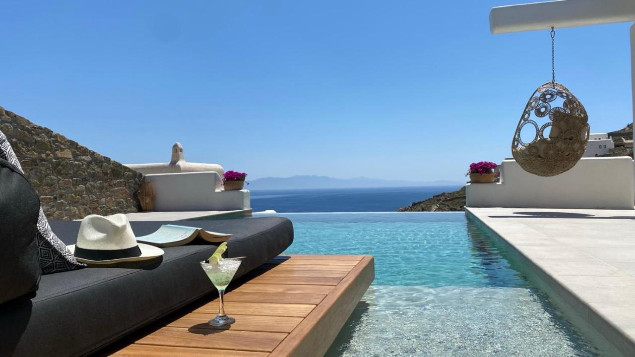 Villa Camelia 1 Psarou View Private Pool & Jacuzzi
