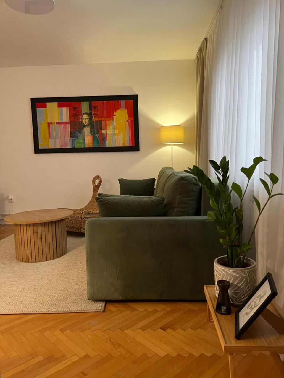 Stadthaus Apartment Mit Garten Und Parkplatz