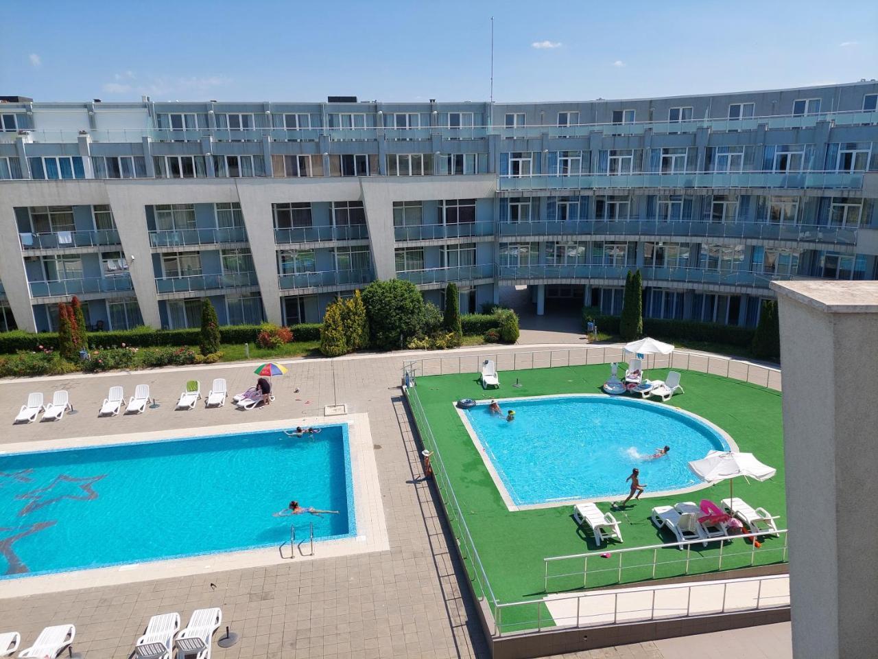 Gradina Sunny Deluxe Apartment