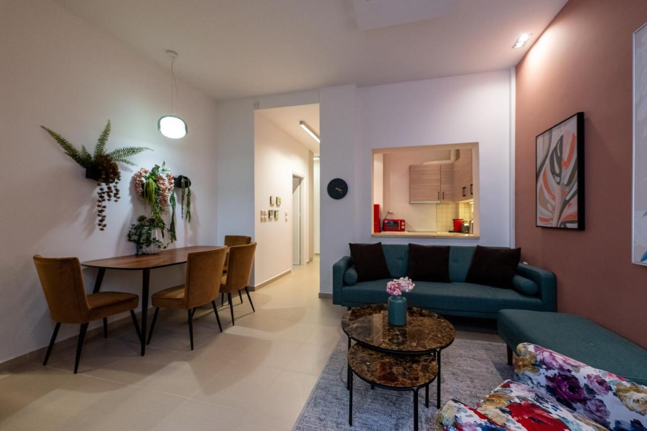 Main Square Comfort Living