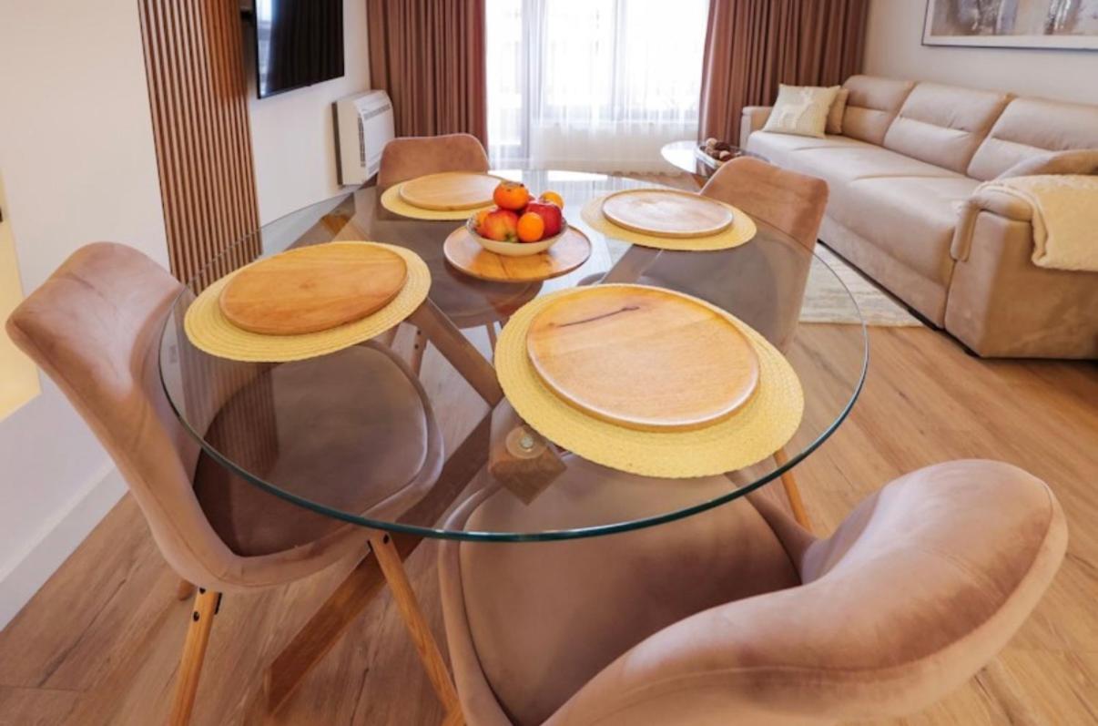 Designer Apartment At Pirin Sense