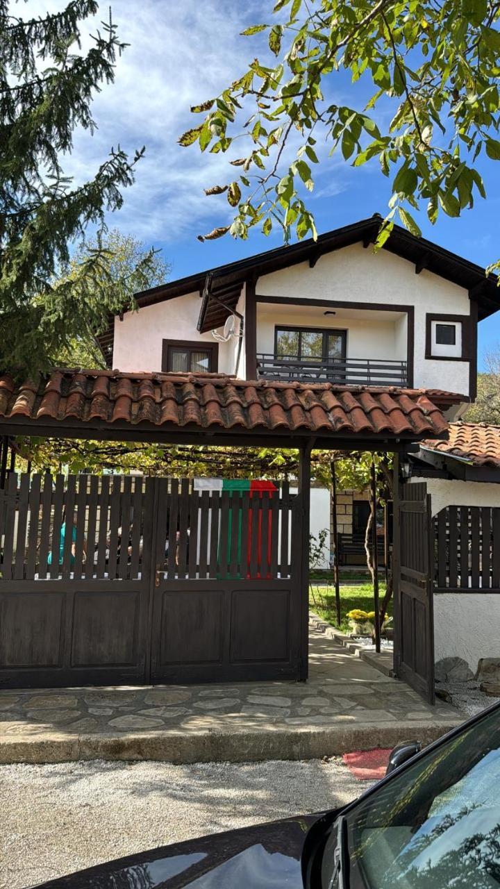 Kyshta Za Gosti Barbel