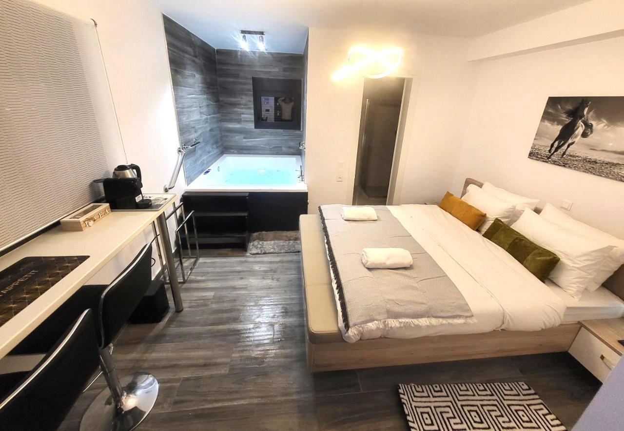Fabilicious Suites Stylish Apartments In Central Athens