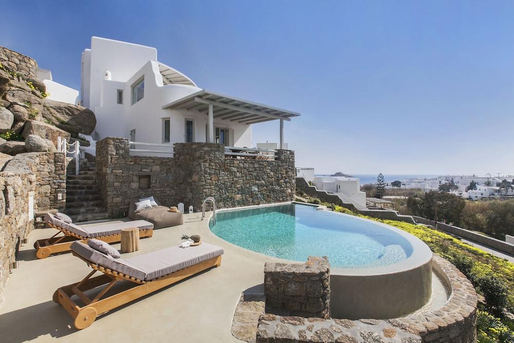 Breathtaking 6bed Villa In Platis Gialos