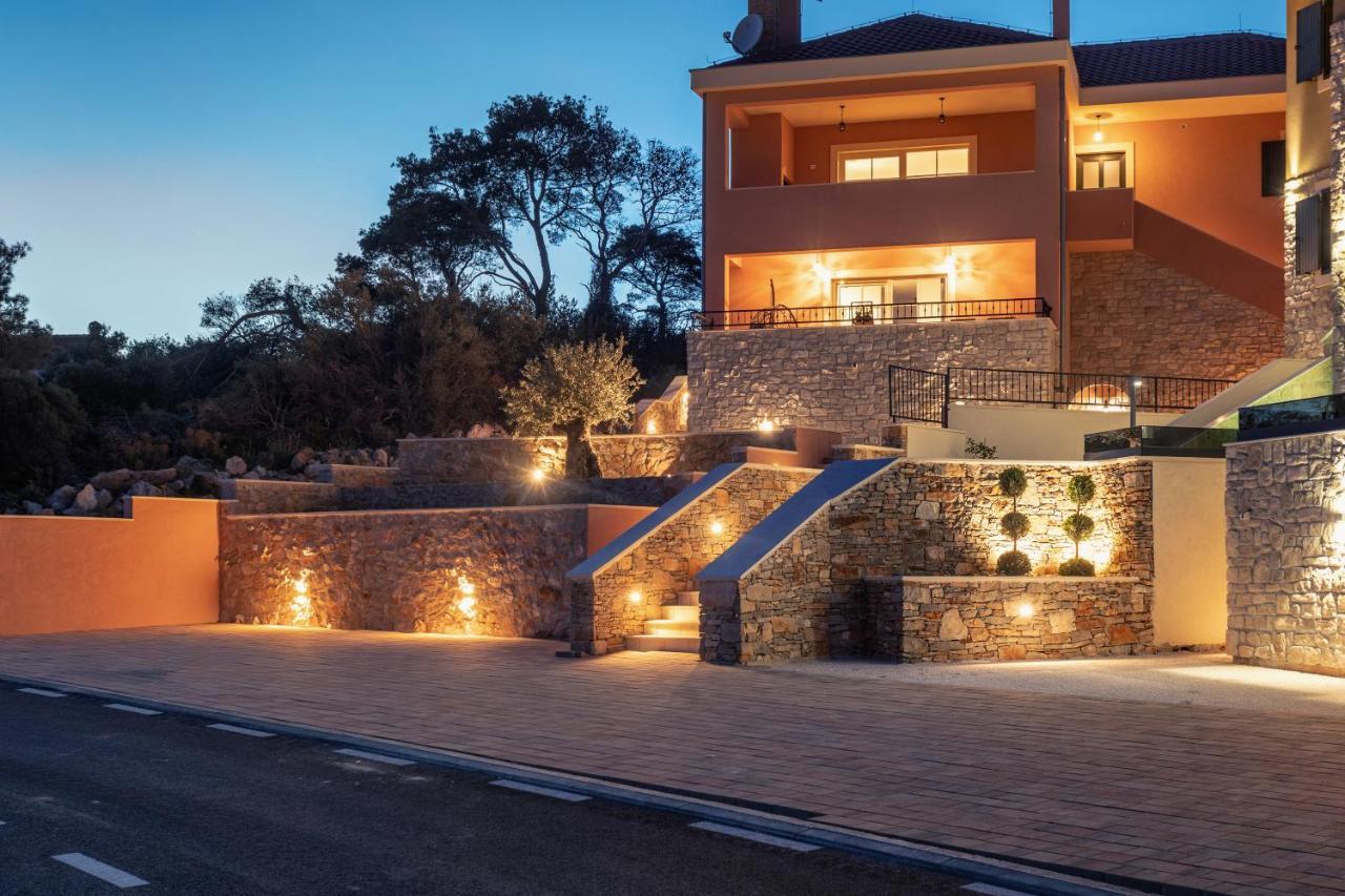 Hana Luxury Apartment With Sea View