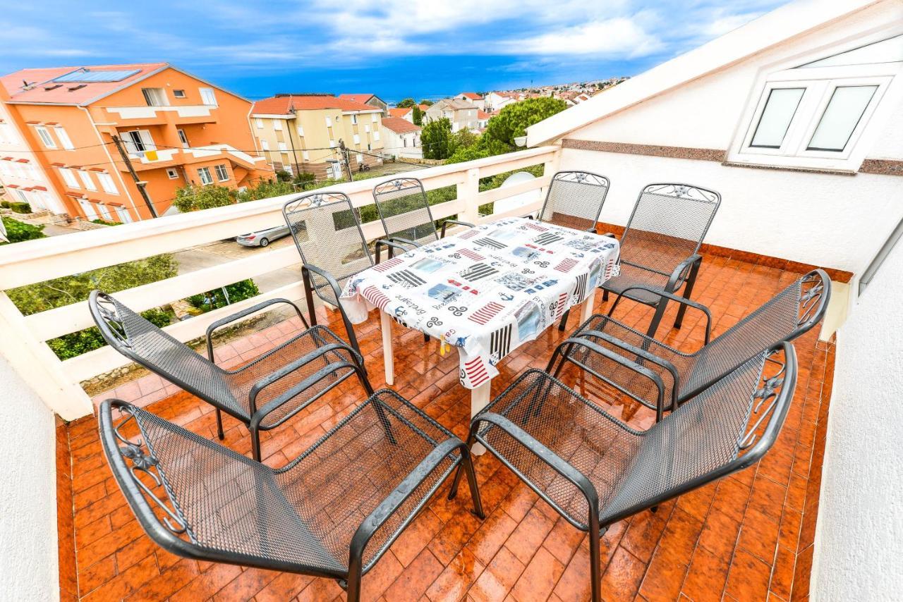 Nelica Apartments