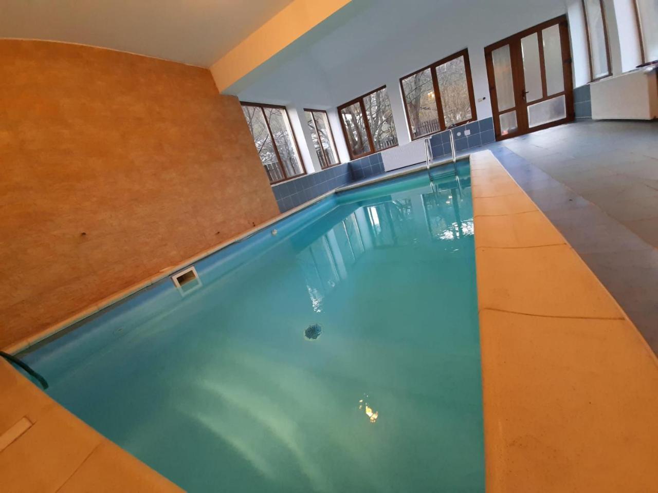 Pensiunea Montan Din Bran,sat Simon Spa Indoor