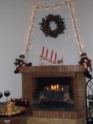 Athens Riviera Garden Recluse, Close To Sea N City