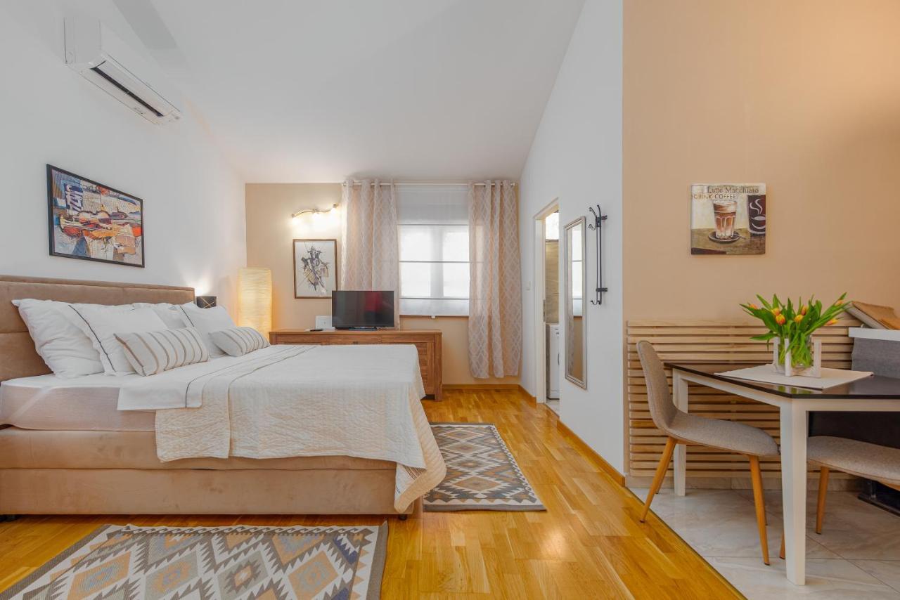 Studio Apartment Little Paradise