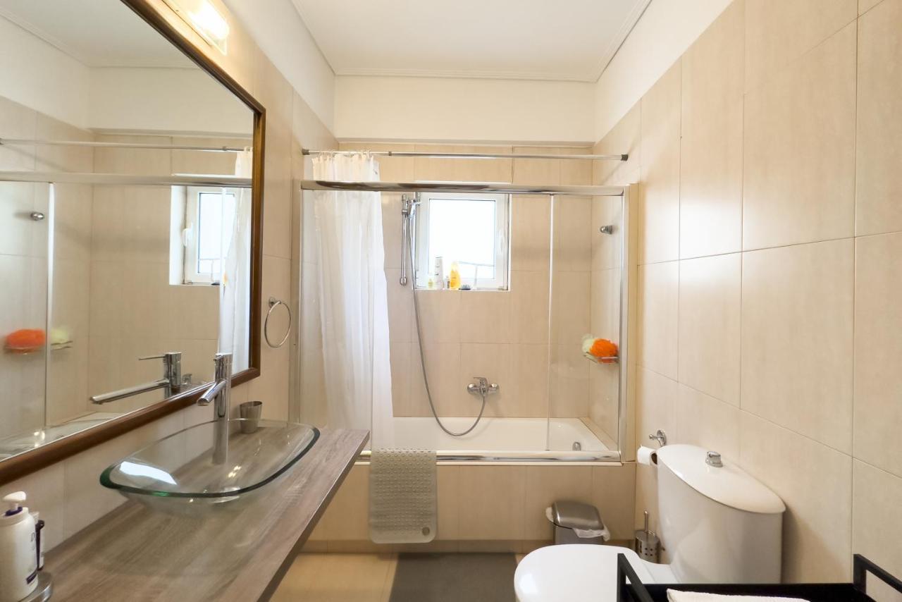 Spacious Family Apt In Glyfada