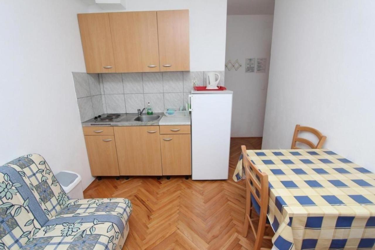 Charmante Wohnung Lora Mit Whirlpool