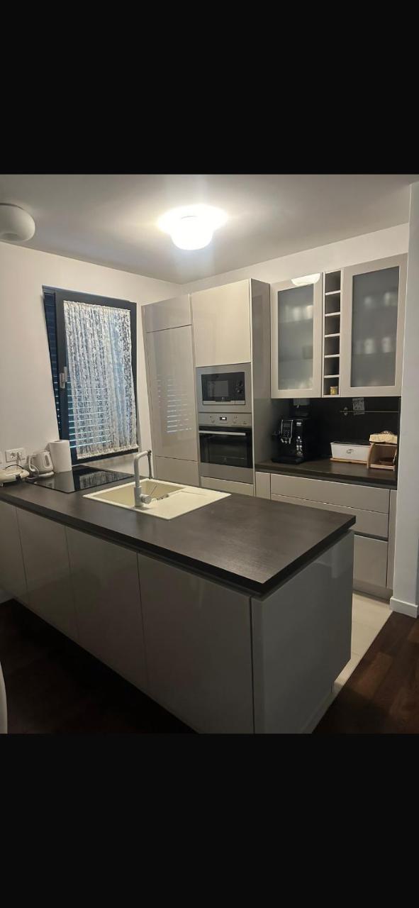 Deluxe Apartment With Garage, Zadar