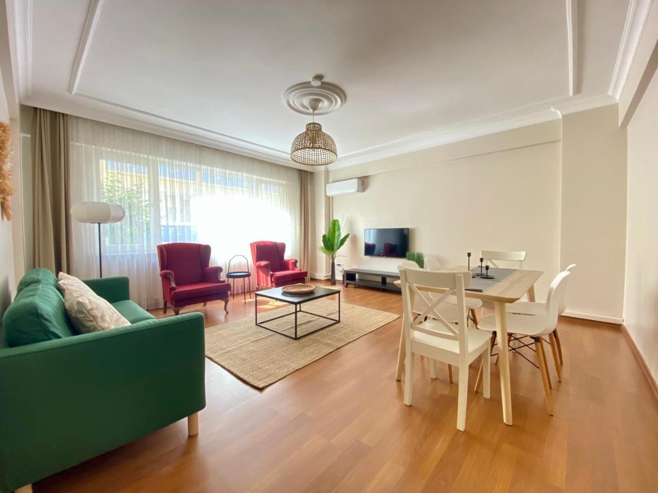 Spacious & City Center 3 Bedroom Flat No2