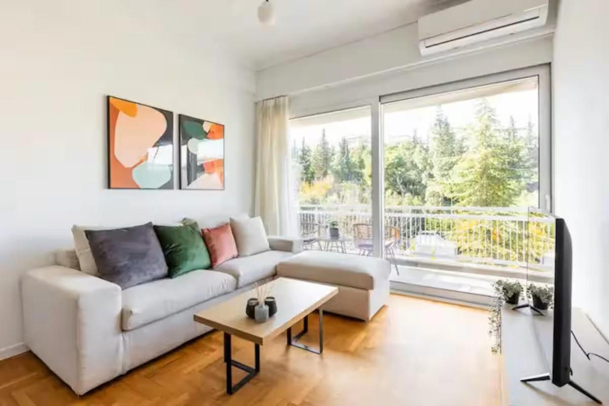2br Apt Near Ancient Stadium Mk